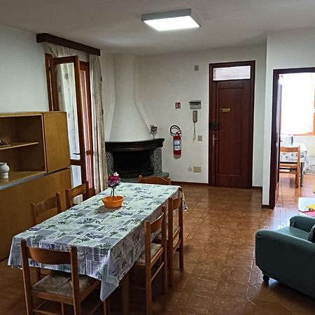 Residence Maria Elena - 30 Pt リニャーノ・サッビアドーロ エクステリア 写真